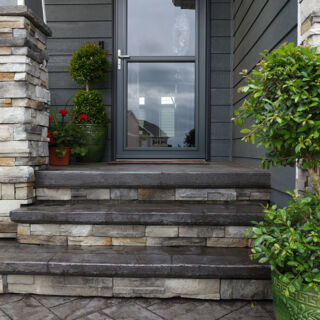 Larson Retractable Screen